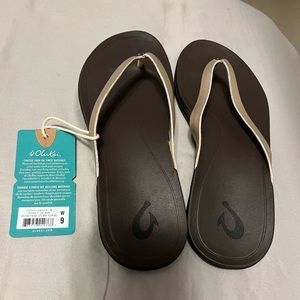 OluKai Womens Ho'opio leather flip flops